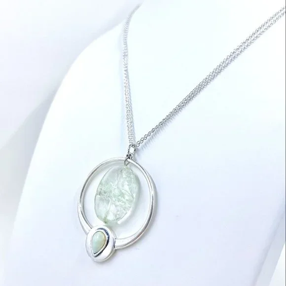 New / Handcrafted - Green Glass Bead Pendant 16” Silver Tone 2 Strand Necklace - Picture 3 of 8